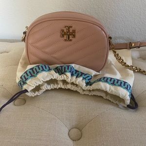 Tory Burch Kira small chevron crossbody camera